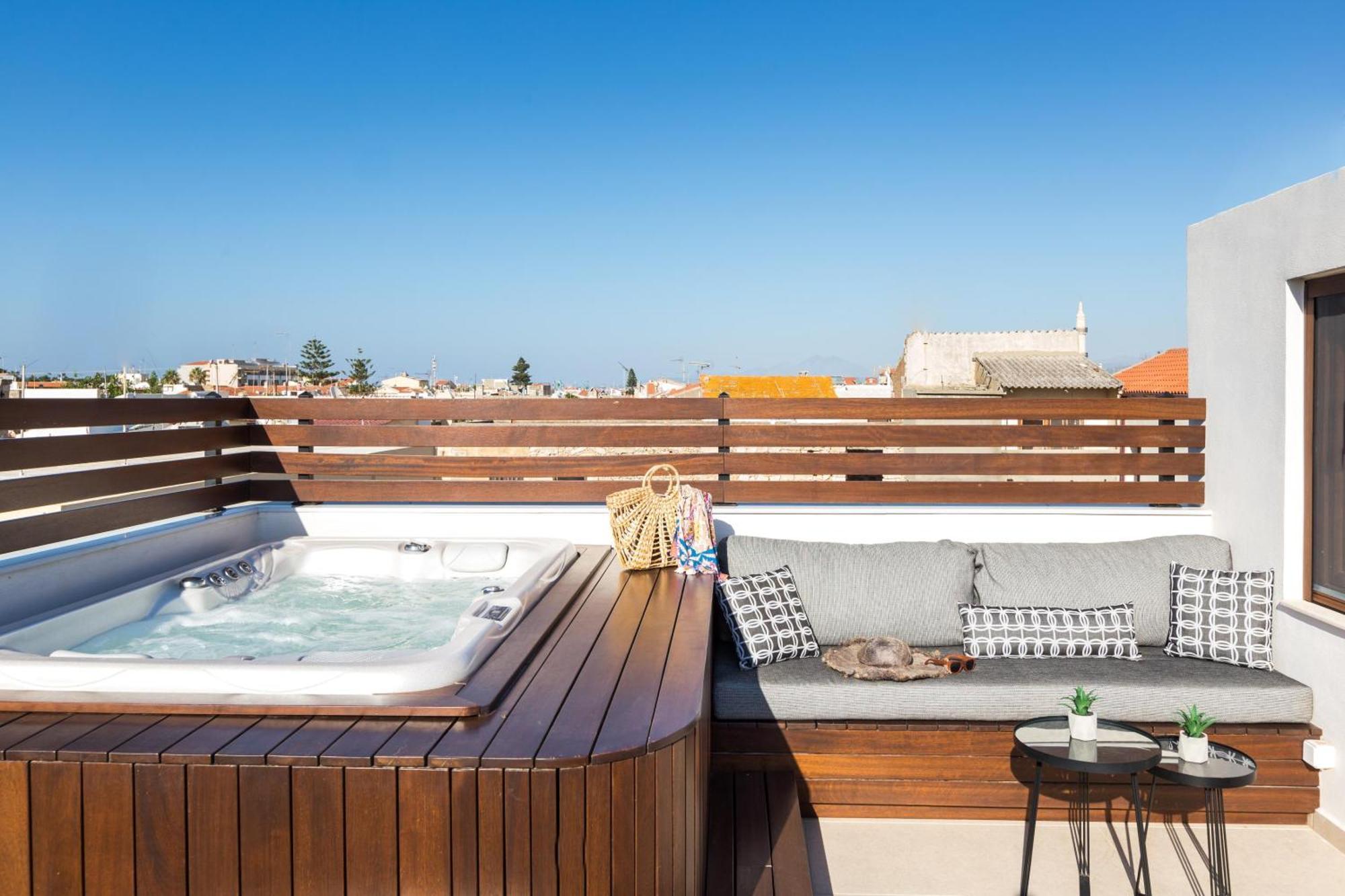 Le Bijou Luxury Suites Rethymno 外观 照片