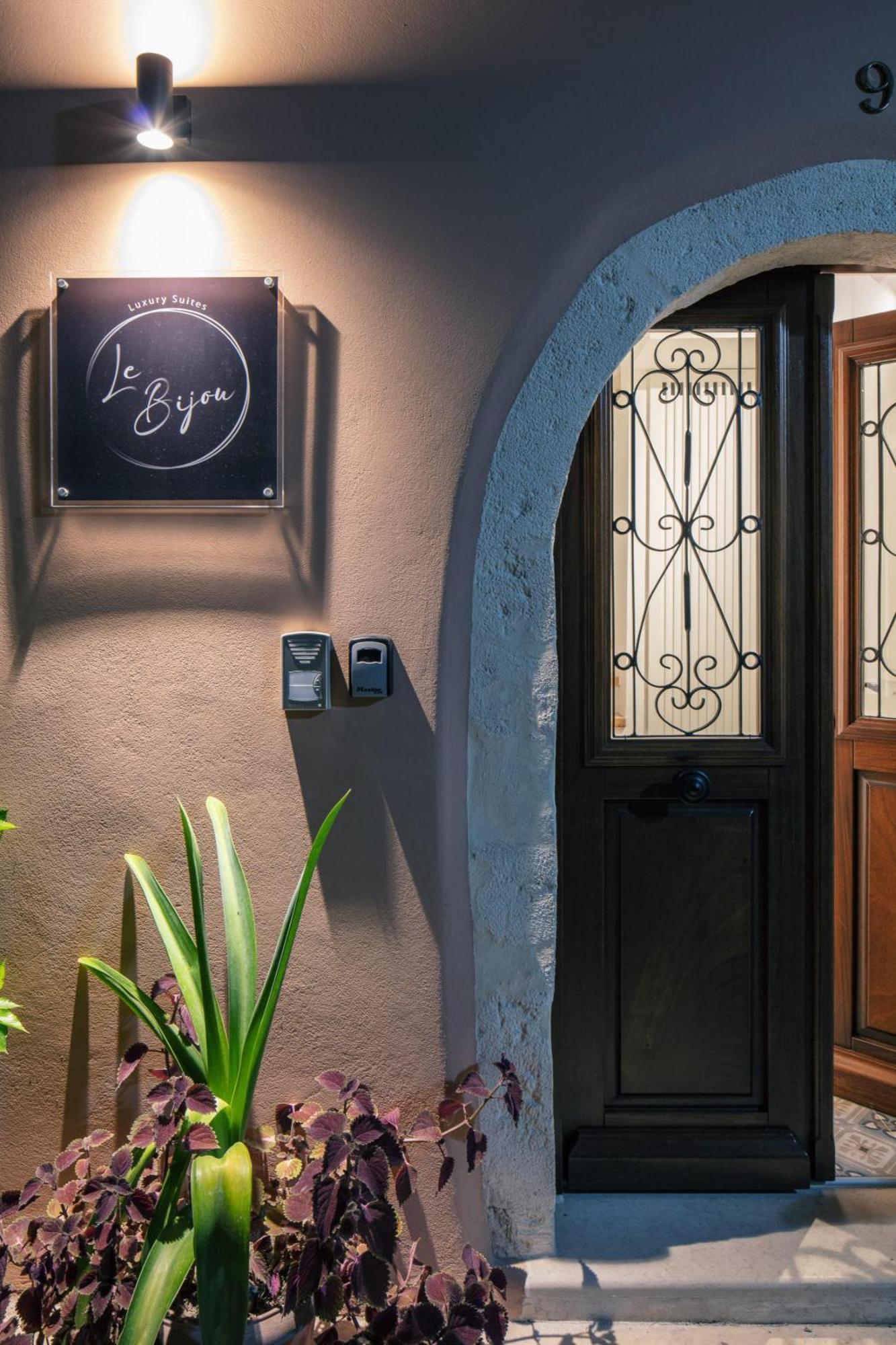 Le Bijou Luxury Suites Rethymno 外观 照片