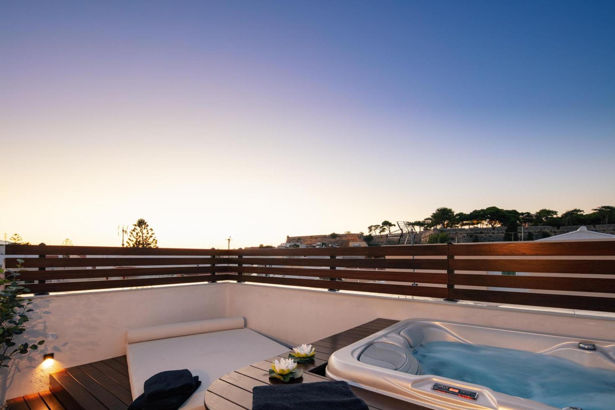 Le Bijou Luxury Suites Rethymno 外观 照片